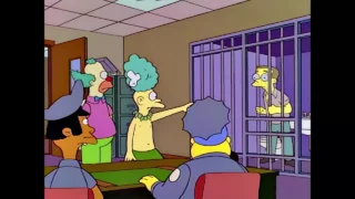 L'heure où Smithers regardait Pardon My Zinger chez lui.