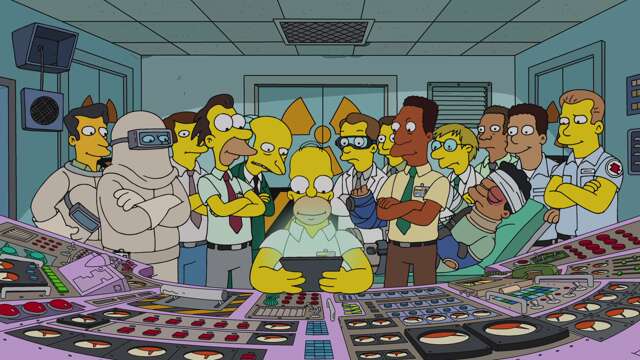 Homer regarde son écran dans la salle de contrôle, entouré par tout le personnel de la centrale.